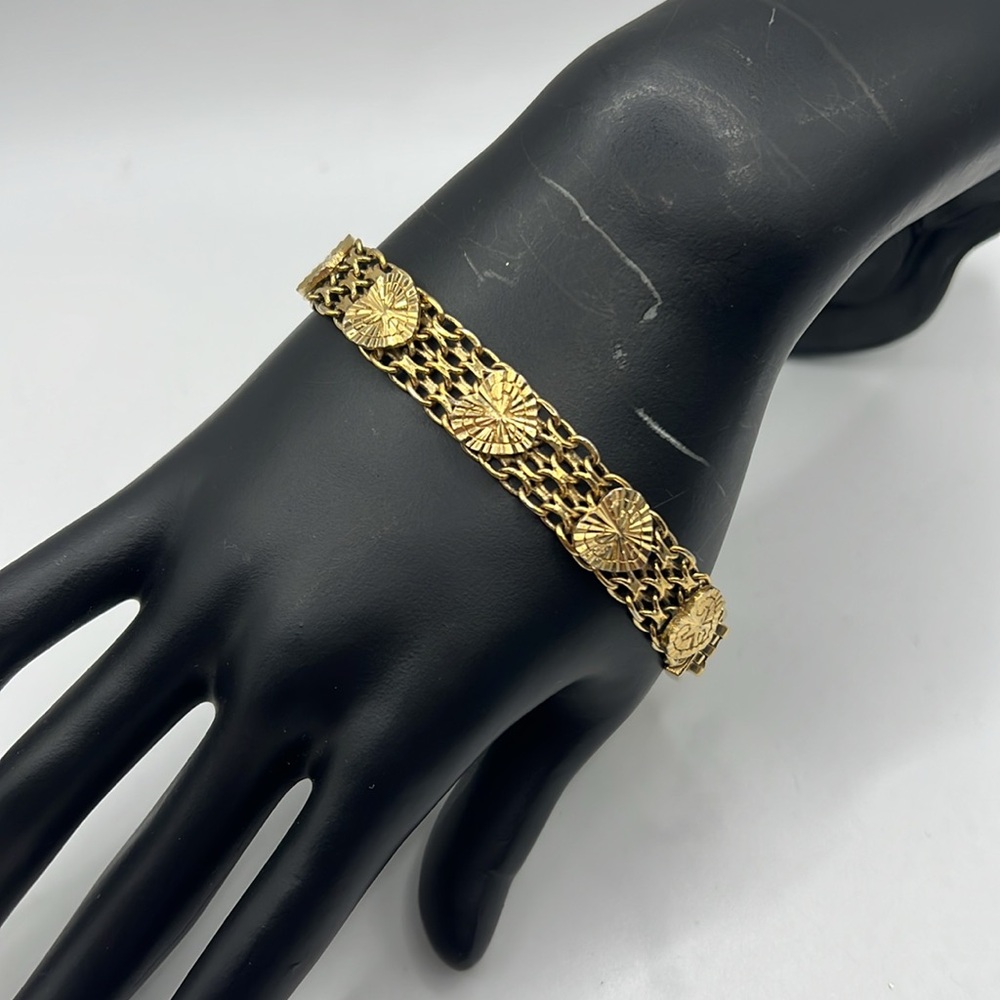Vintage Gold Tone Heart Love Chain Bracelet Bangle Jewelry Boho MCM - Picture 2 of 10